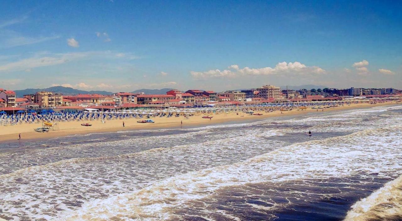 Appartamento Abate Lido di Camaiore Zewnętrze zdjęcie